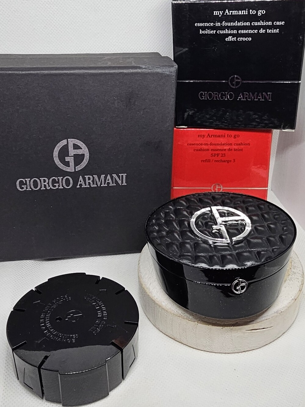 Giorgio Armani My Armani to Go Essence-in-Foundation Shade 3 With Box